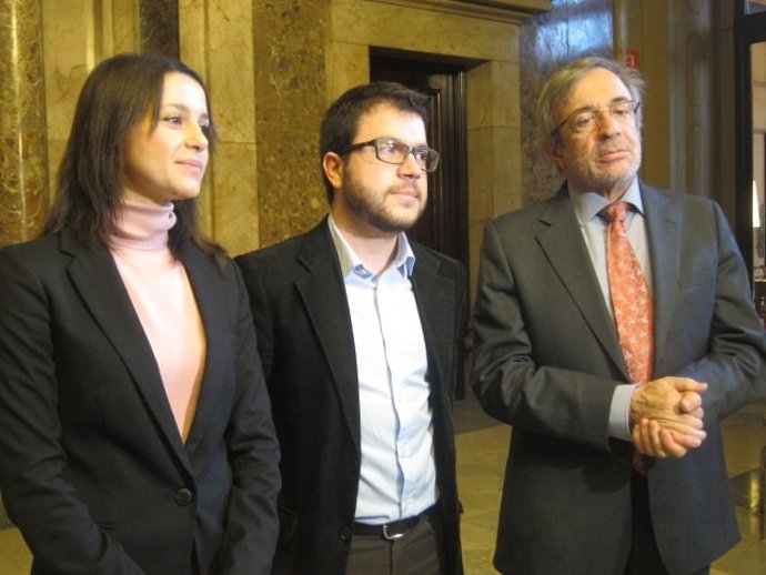 I.Arrimadas (C'S), P.Aragonès (ERC) y X.Sabaté (PSC)