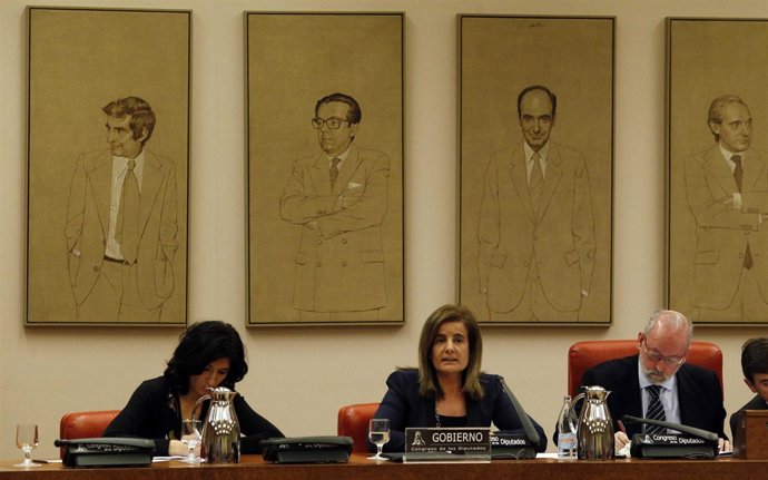Fátima Báñez (Empleo) En El Congreso