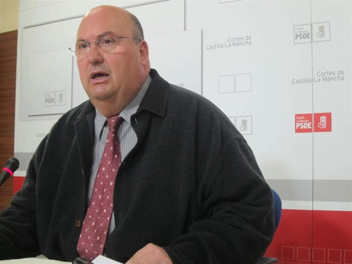 Molina en rueda de prensa