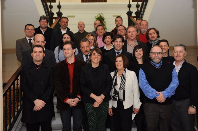 Cortés con 19 alcaldes de la provincia