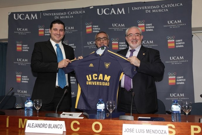Nuevo fichaje de la Universidad Católica de Murcia (UCAM), el palista David Cal.