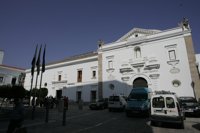 El Parlamento regional resalta la "responsabilidad" de "construir" una Extremadura "capaz de desplegar" su "potencial"