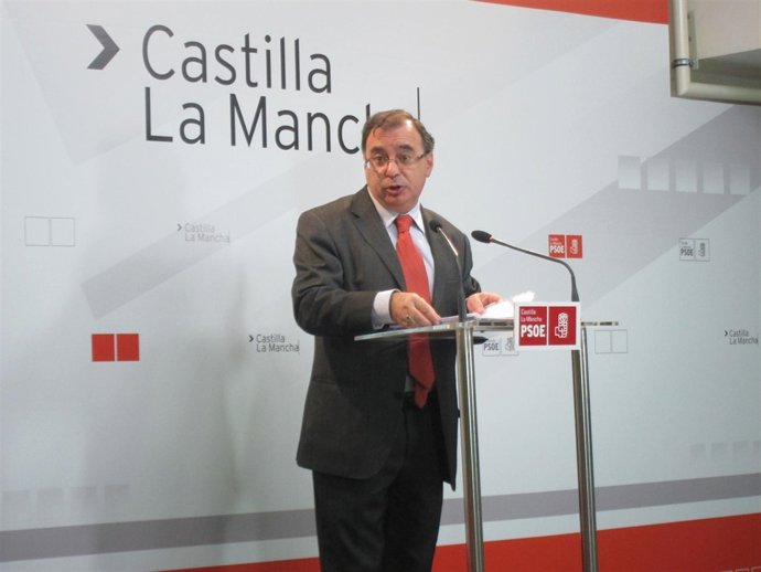 Fernando Mora, PSOE