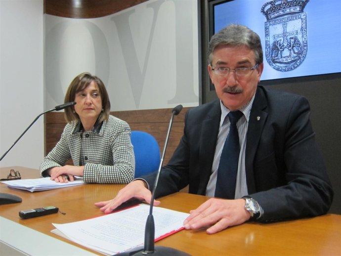 Vega y Carreño, durante la rueda de prensa,