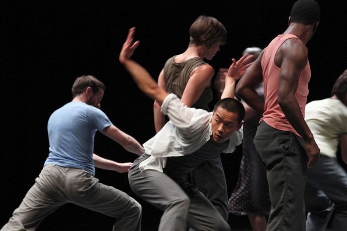 Emanuel Gat Dance en el Teatro Central