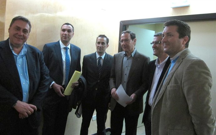 Cámara con alcaldes de municipios de Murcia con menos de 20.000 habitantes