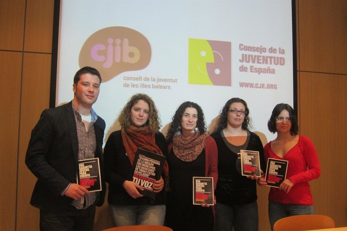 Representantes del Consejo de la Juventud