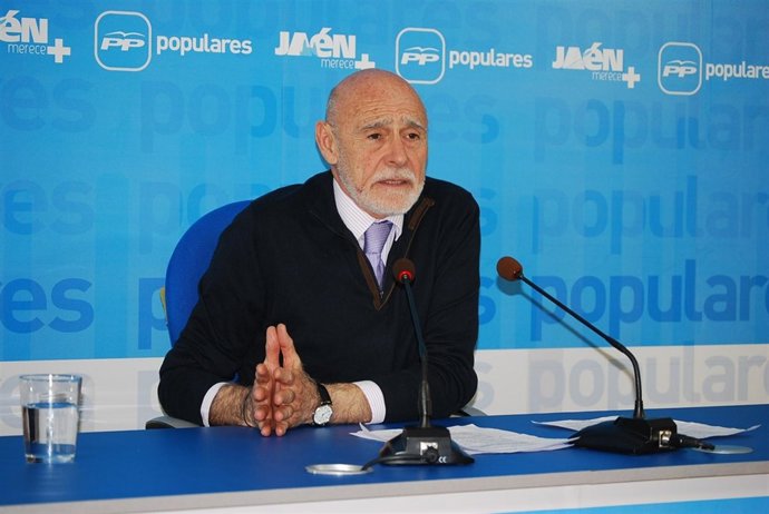 El diputado por el PP de Jaén Gabino Puche en la rueda de prensa sobre la PAC.