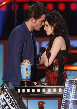 Robert Pattinson y Kristen Stewart