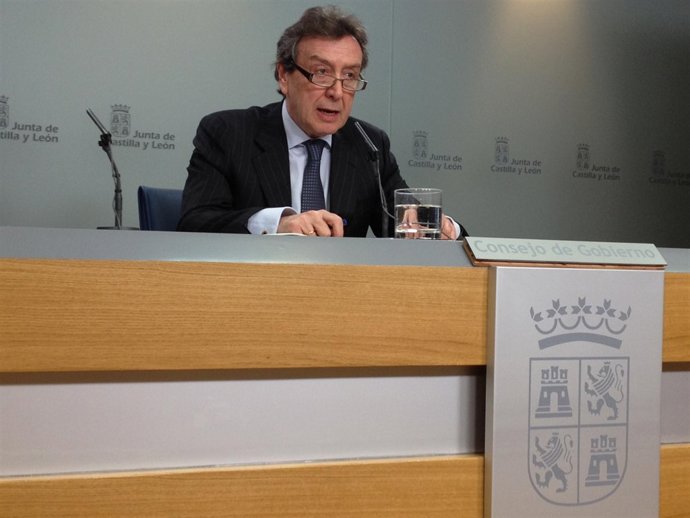 El consejero de la Presidencia, José Antonio de Santiago-Juárez