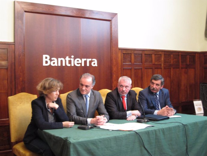 Presentación del proyecto 'Puedes' en la sede de Bantierra en Zaragoza