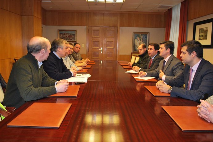 Reunión delegado del Gob con trabajadores Fábrica de Armas A Coruña