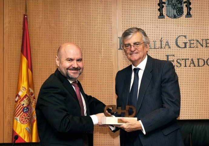 Premio CERMI al Fiscal General del Estado   