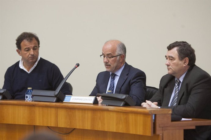 O secretario xeral do Mar, Juan Maneiro, e o presidente de Portos de Galicia, Jo