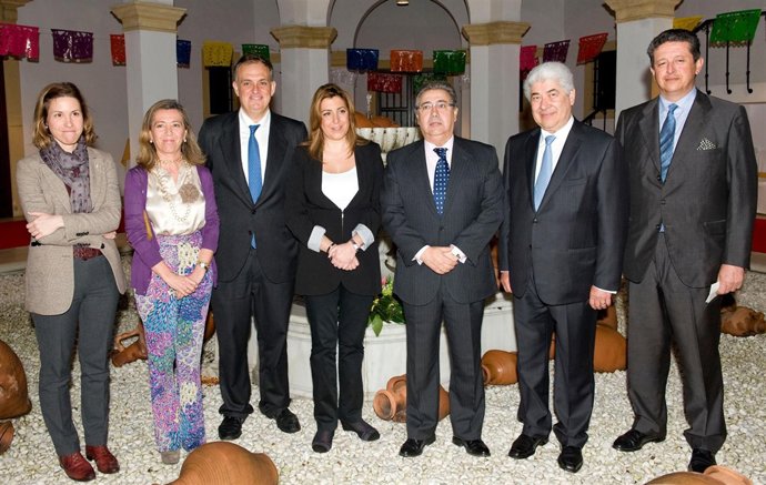 Díaz participa en la inauguración del Consulado Honorífico de México en Sevilla
