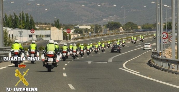 Agentes De Tráfico De La Guardia Civil