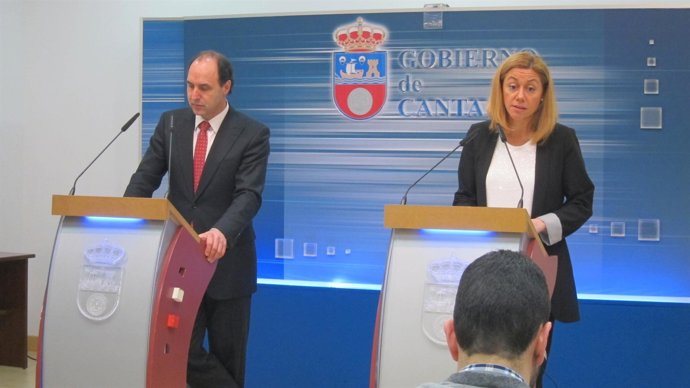 El presidente y la consejera de Economía, en rueda de prensa