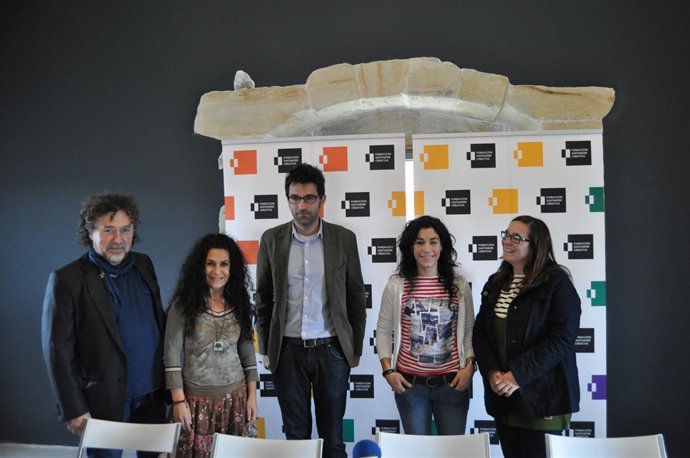 Presentación Cole al teatro