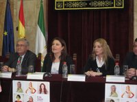 Crespo insta a las instituciones públicas a "reflexionar" ante los "contundentes datos" de desigualdad laboral