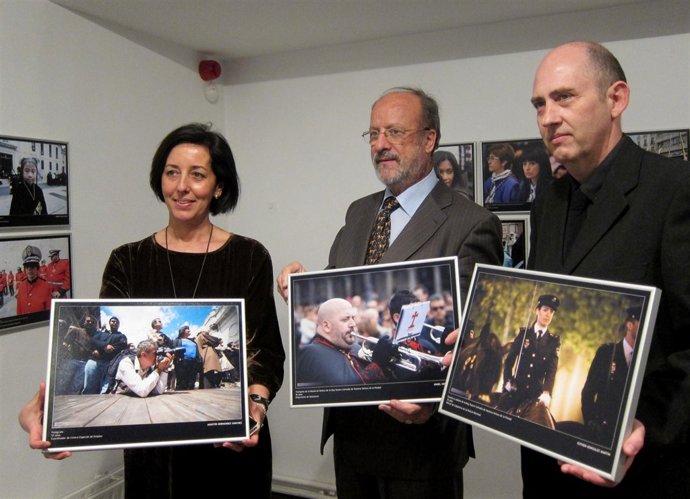 Concellón posa con León de la Riva y Cantalapiedra