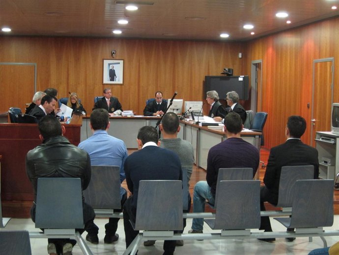 Juicio a policías locales de Mijas