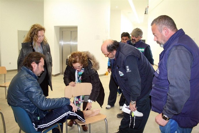 La primera edil 'popular' examina 