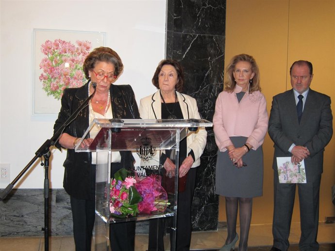 Barberá junto a Mir, Beneyto y Font de Mora en la inauguración de la muestra