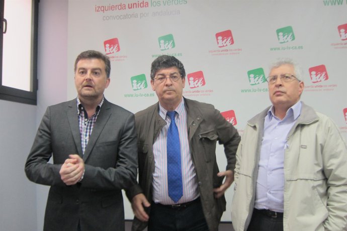 Maíllo, Valderas y Fuentes, hoy en la sede regional de IU
