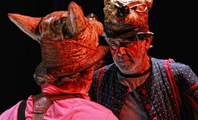 La adaptación de la obra de Cervantes 'El coloquio de perros' 