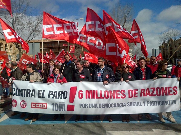 Manifestación domingo 10 cumbre social