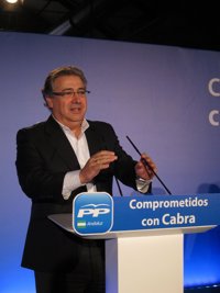 Zoido: "¿Qué liderazgo tiene Rubalcaba, si no lo respetan ni en su partido y permanentemente está cuestionado?"
