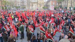 Concentración en la Puerta Jerez de Sevilla