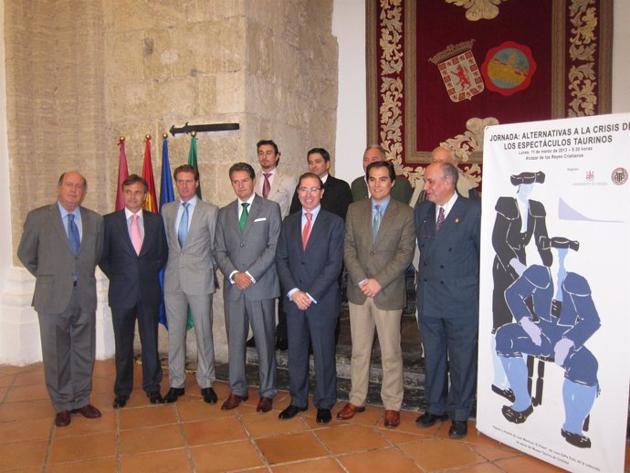 Jornada taurina parlamentaria en Córdoba