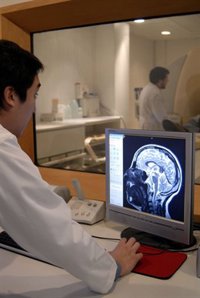 Una nueva técnica de resonancia magnética mejora el abordaje del ictus del despertar