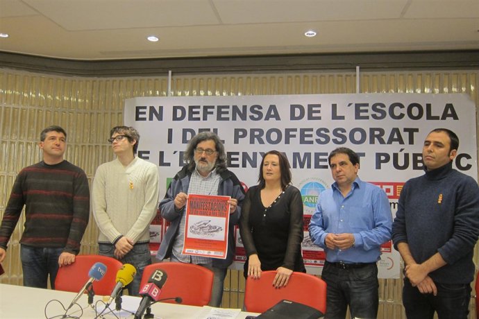 Sindicatos, Plataforma de Estudiantes y Confederación de Padres y Madres