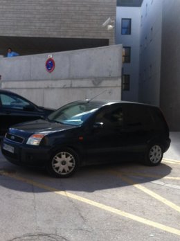 Jaraba, en el interior del vehículo, abandona los juzgados