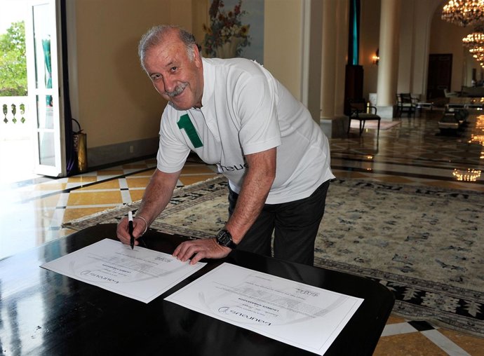 Vicente del Bosque, embajador de la Fundación Laureus