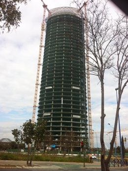 Torre Pelli en obras en el mes de marzo de 2013