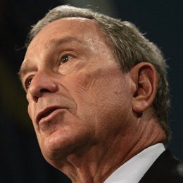 Primer plano del alcalde de Nueva York, Michael Bloomberg