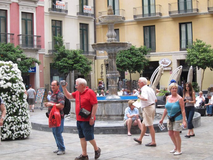 Turistas En Málaga Viajeros 