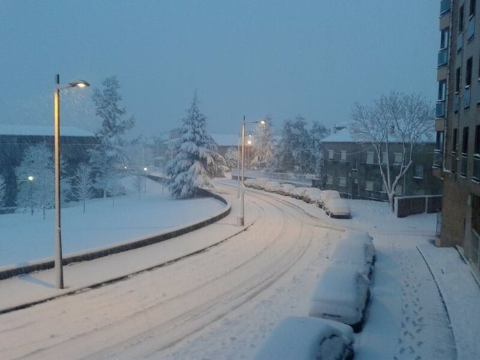 Entorno de la Facultad de Económicas de la Universidad de Oviedo, tras la nevada