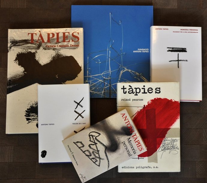 Libros de la Fundació Antoni Tàpies
