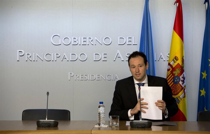 Guillermo Martínez. 