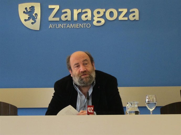 El portavoz del grupo municipal de IU, José Manuel Alonso