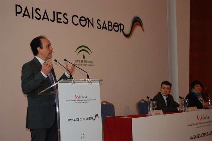 Rafael Rodríguez interviene en la jornada Paisajes con Sabor turismo andalucía