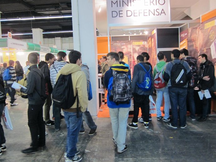 Estand del Ministerio de Defensa en el Salón de la Enseñanza