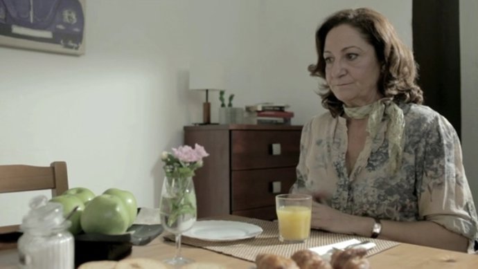 Fotograma de 'Desayuno con diadema' de Oscar Bernàcer