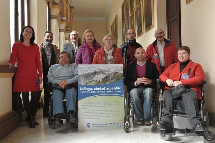 Presentación visitas turísticas  adaptadas málaga
