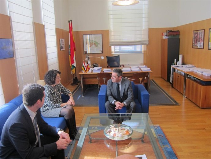 Reunión entre consejero Obras Públicas, Burgos