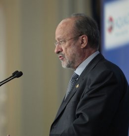 Francisco Javier León De La Riva